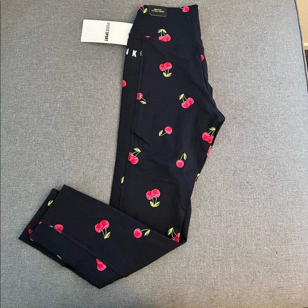 PINK Victoria’s Secret ultimate leggings Rare design